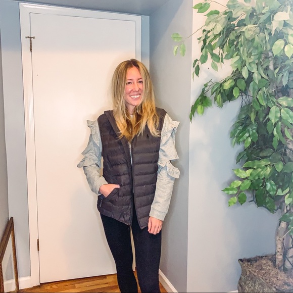 NWT! Very J Long Sleeve Cotton Crewneck with Ruffles - Picture 9 of 12